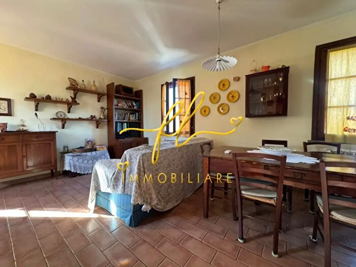 Casa con 5 locali in vendita in Fauglia