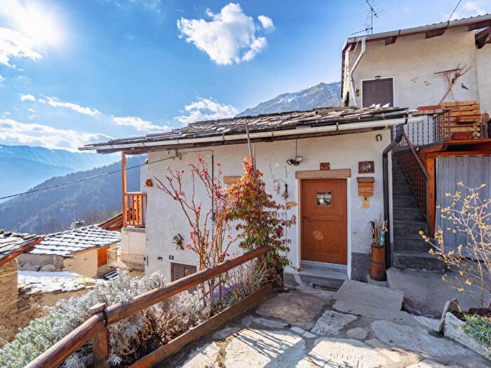 Casa con 5 locali in affitto in Borgata Civalleri, Sampeyre