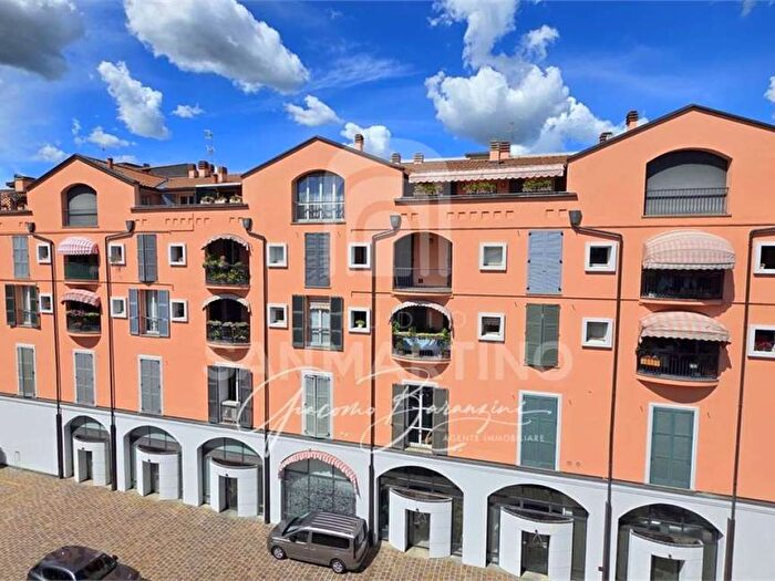 Appartamento bilocale in affitto in Via Indipendenza, Centro, Varese