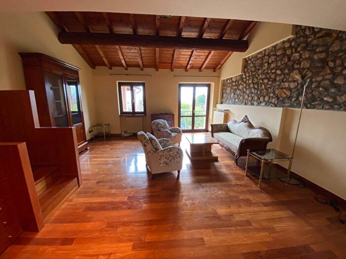 Casa con 6 locali in affitto in Via Ca Dedè, Arbizzanosanta Maria, Negrar di Valpolicella