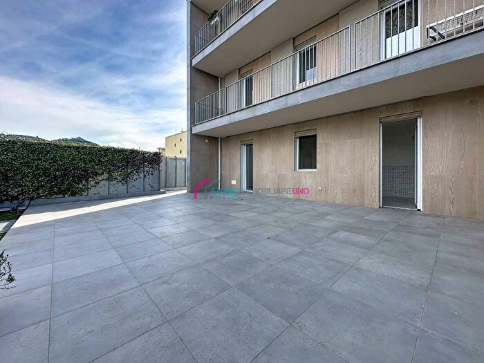 Appartamento quadrilocale in affitto in Via San Paolo Belsito, Centro, Nola