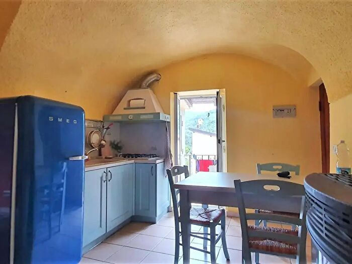 Appartamento trilocale in vendita in Via Baciciui, Ventimiglia