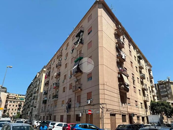 Appartamento quadrilocale in vendita in Via Ammiraglio Millo, Palermo