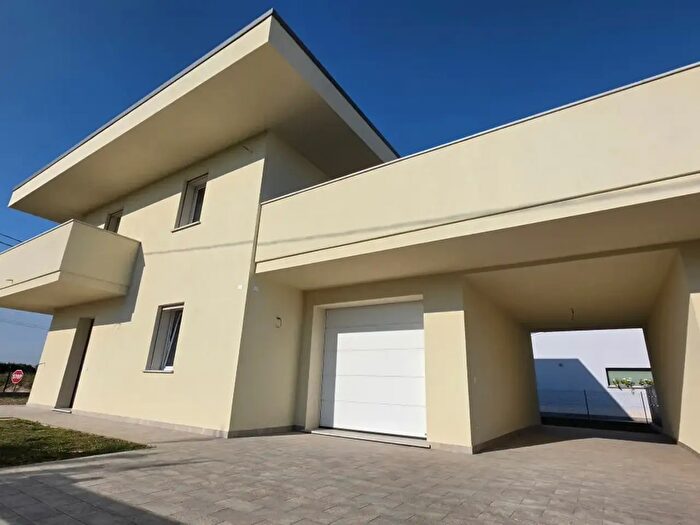 Casa quadrilocale in vendita in Via Bellini, Albignasego