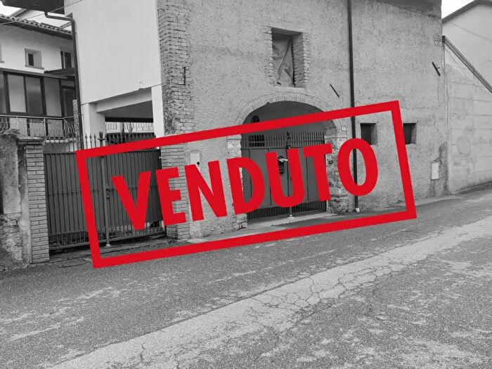 Casa con 6 locali in vendita in Spilimbergo