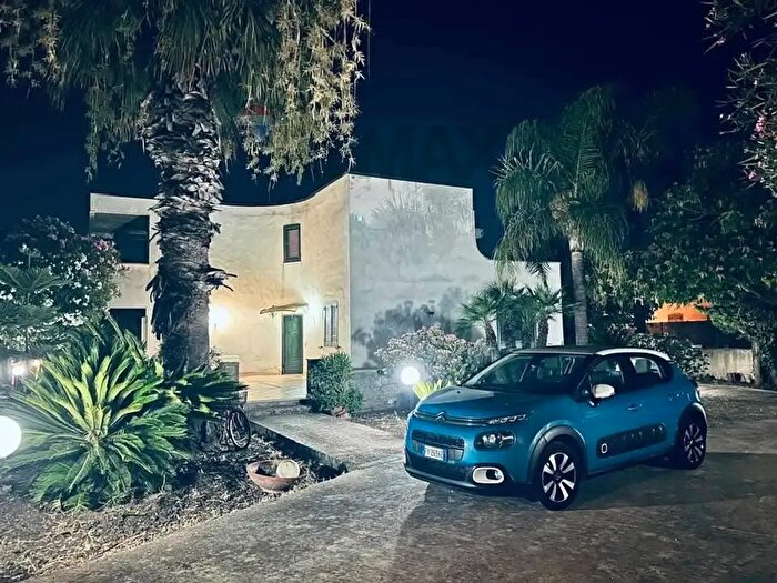 Casa con 8 locali in vendita in Via Rita Gibilaro, Agrigento
