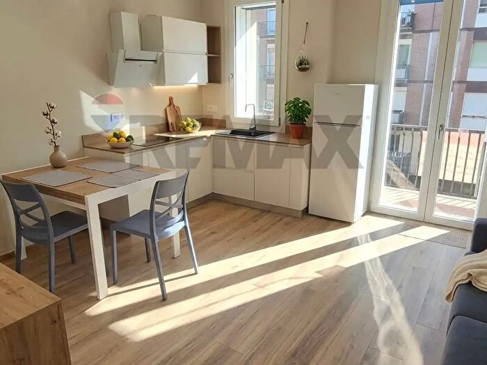 Appartamento monolocale in vendita in Via Campania, Cagliari