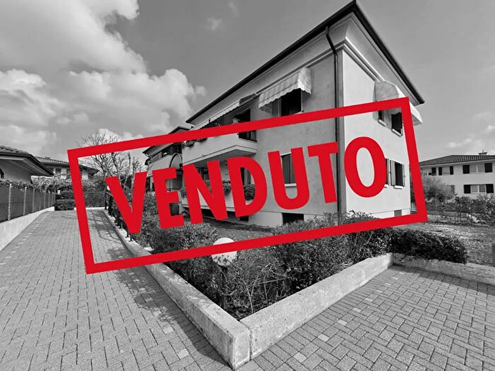 Appartamento con 5 locali in vendita in Azzano Decimo