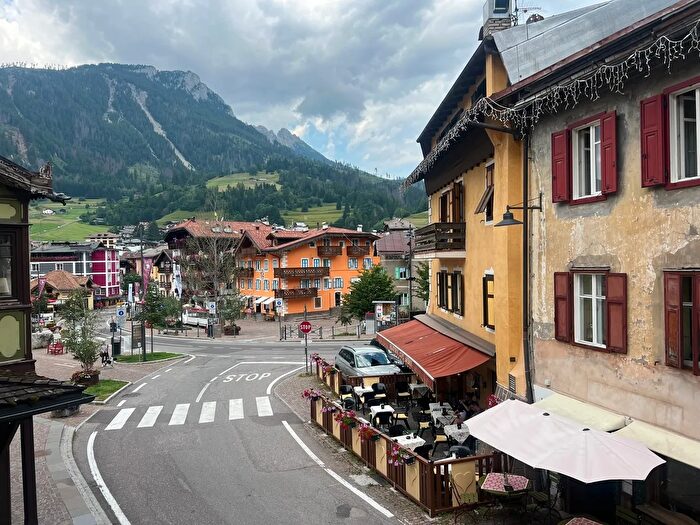 Casa in vendita in Piazza Italia, Moena