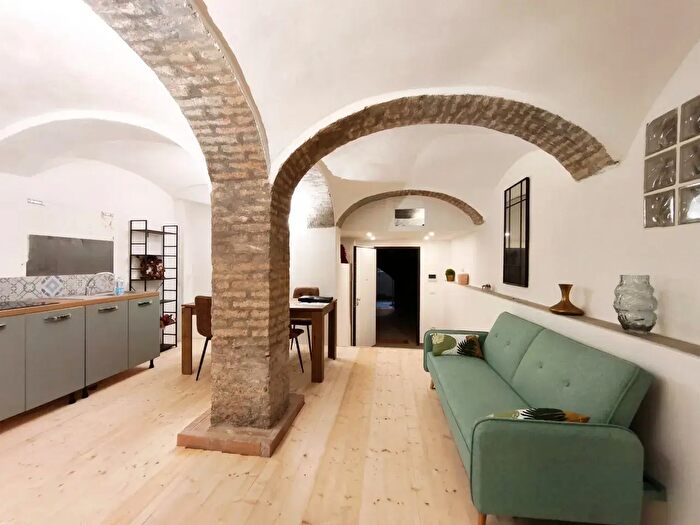 Appartamento bilocale in vendita in Via Rialto, Bologna