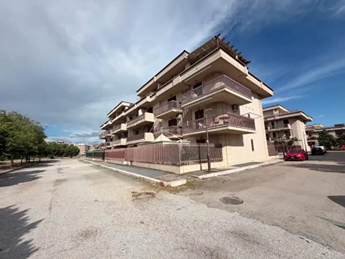 Appartamento trilocale in vendita in Via Antonio Duria, Foggia