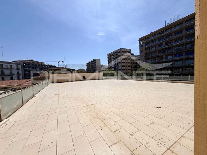 Appartamento quadrilocale in affitto in Corso Italia, Corso Italia Europa, Catania