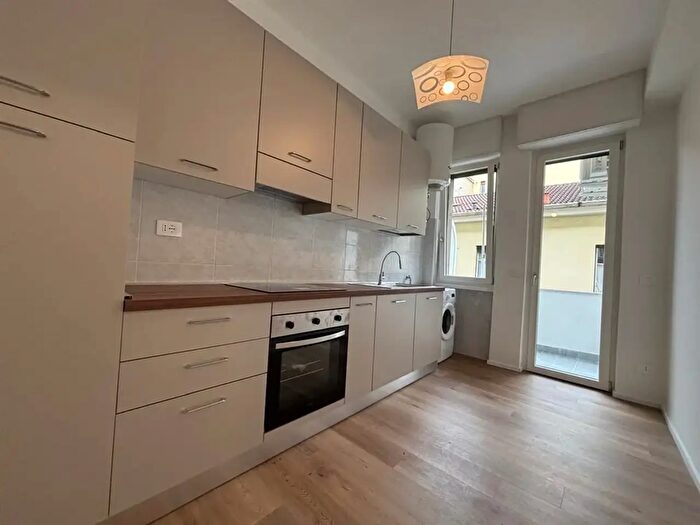 Appartamento bilocale in affitto in Via Paruta, Milano