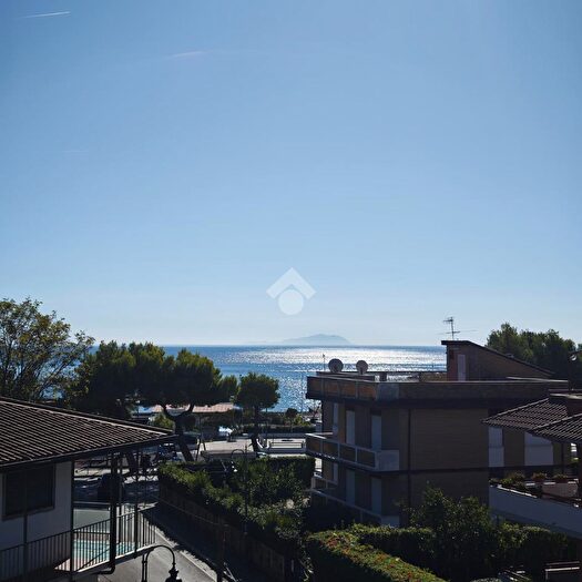 Appartamento quadrilocale in vendita in Via delle Mura Megalitiche, Minturno