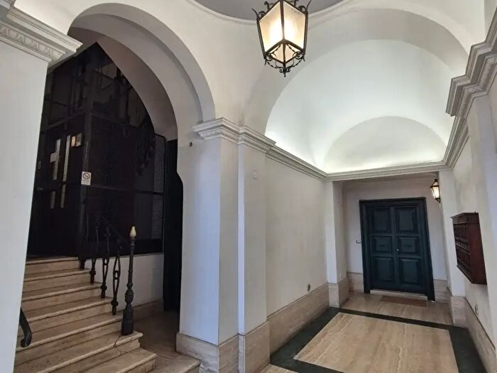 Appartamento quadrilocale in vendita in Roma