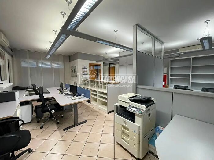 Appartamento trilocale in vendita in Via Isonzo E, Meda