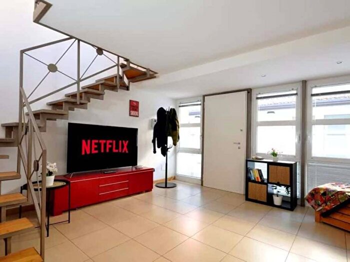 Appartamento bilocale in affitto in Via San Benigno, Città Studi, Milano