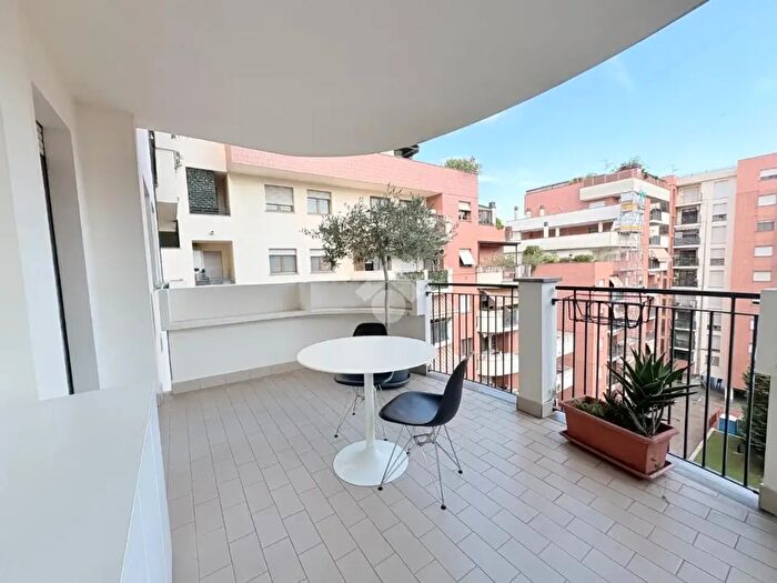 Appartamento monolocale in vendita in Via Caduti in Missione di Pace, Milano
