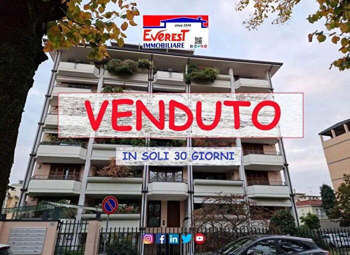Appartamento bilocale in vendita in Via Ugo Foscolo, Busto Arsizio