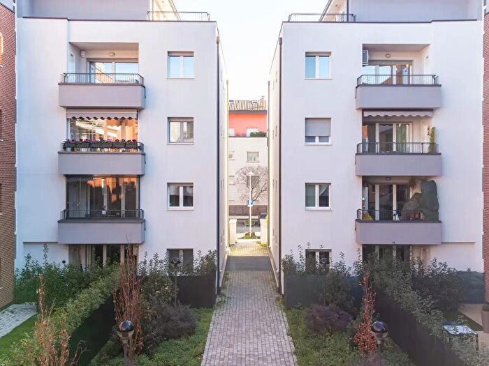 Appartamento trilocale in vendita in Via delle Officine, Zola Predosa