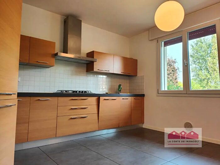Casa quadrilocale in affitto in Via Curti, Caldogno