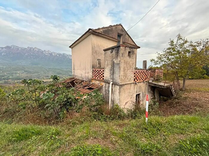 Casa bilocale in vendita in Via Capograssi, Altavilla Silentina