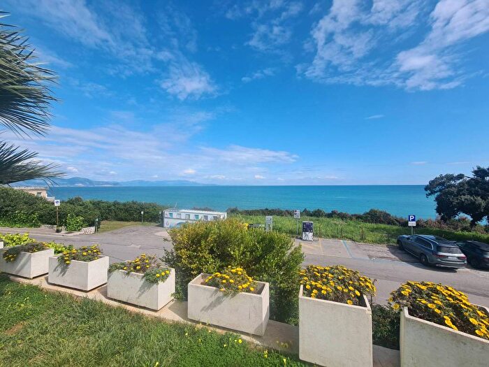Casa trilocale in affitto in Via Ammiraglio Bergamini, Centro, San Felice Circeo