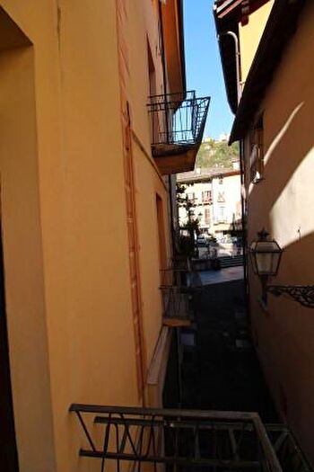 Appartamento trilocale in vendita in Via Draghetti, Varallo