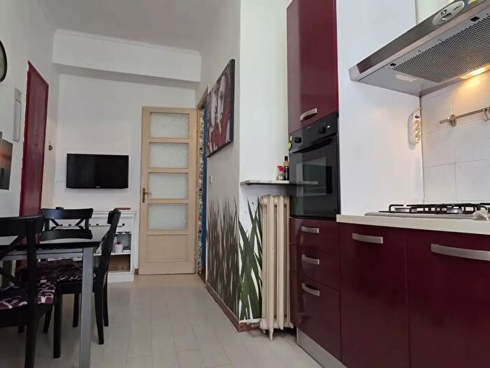 Appartamento trilocale in vendita in Via Fratelli Carle, Torino