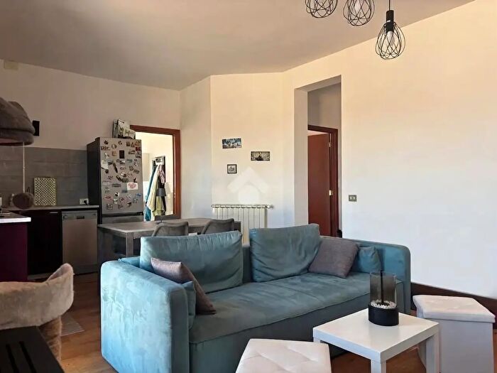 Appartamento trilocale in vendita in Via Calcarelli, Artena