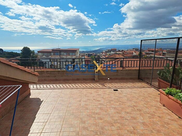 Casa trilocale in vendita in Via Giorgio Arcoleo, Gravina Di Catania