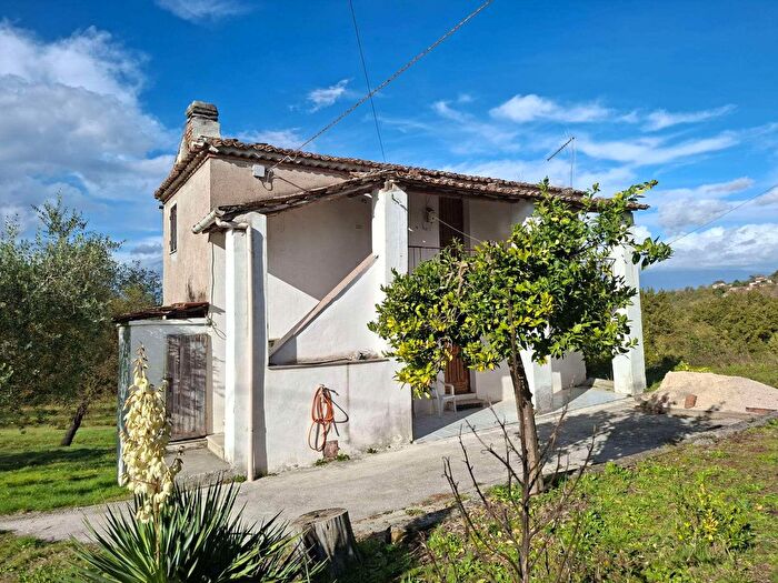 Casa con 5 locali in vendita in Via Pescara Snc, Pofi