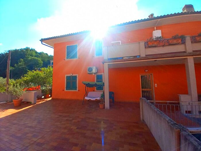 Appartamento quadrilocale in affitto in Via San Lazzaro, Centro, Casarza Ligure