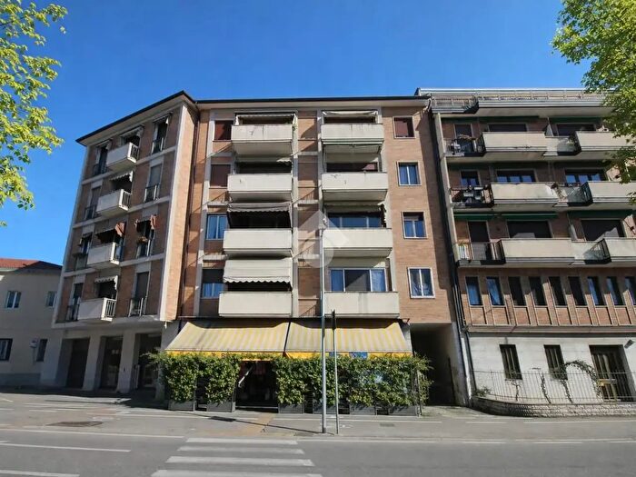 Appartamento con 5 locali in vendita in Via Arzignano, Vicenza