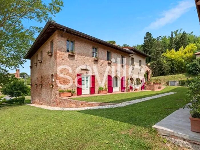 Casa con 6 locali in vendita in Via Massaua, San Miniato