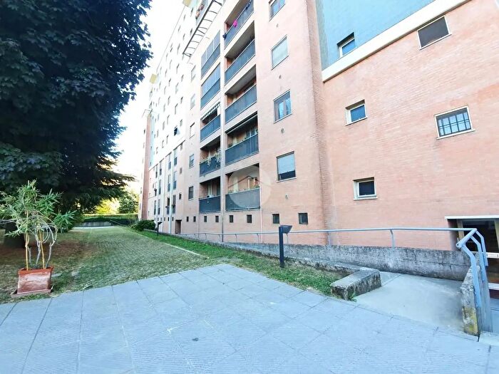 Appartamento quadrilocale in vendita in Via Cascina Bianca, Milano