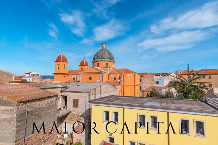 Case in Vendita e in Affitto - 2