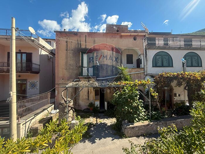 Casa trilocale in vendita in XXIV Maggio, Corbara