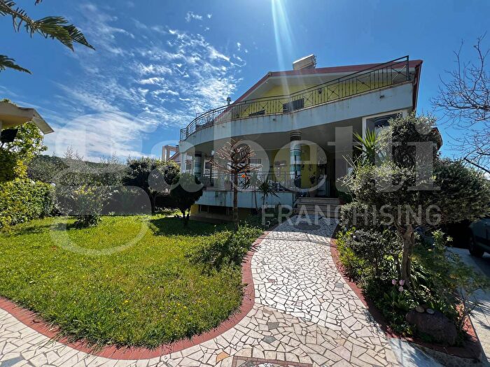 Casa in vendita in Via Inghilterra, Crosia