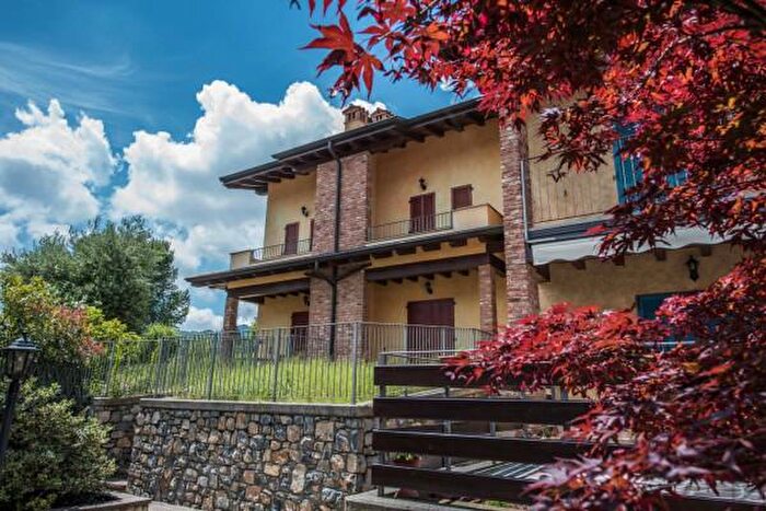 Appartamento monolocale in vendita in Strada Pendezzo, Bianzano