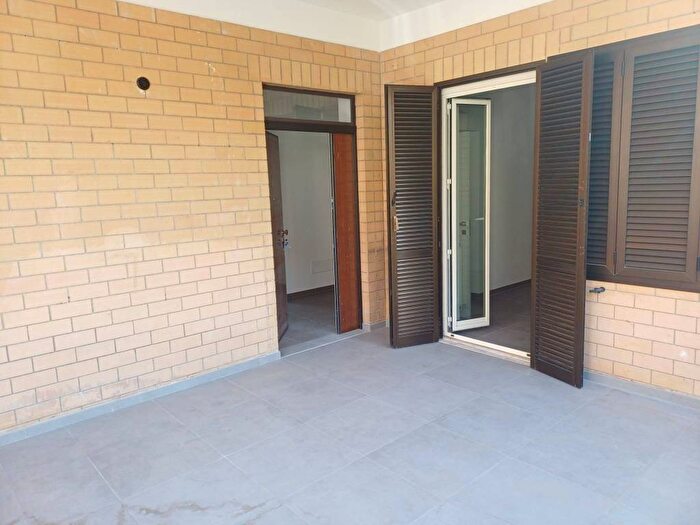 Appartamento quadrilocale in affitto in Via Fratelli Cervi, Villanova, Guidonia Montecelio