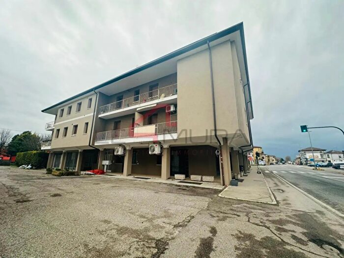 Appartamento con 7 locali in vendita in Sorga