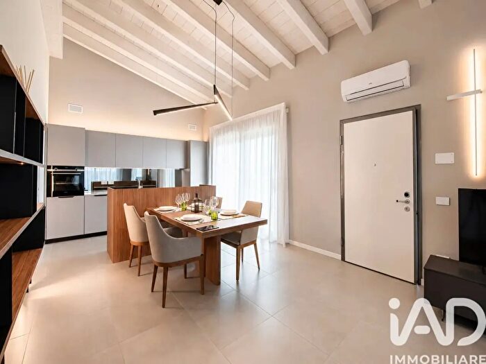 Casa quadrilocale in vendita in Via Monticelli, Soiano Del Lago