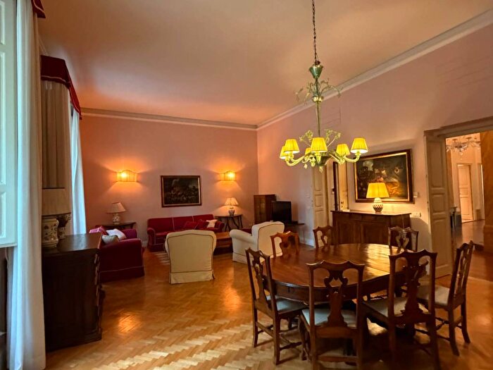 Appartamento con 6 locali in affitto in Piazza Massimo d'Azeglio, D'Azeglio, Firenze