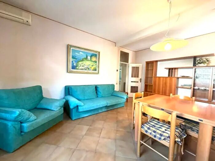 Appartamento con 5 locali in vendita in Viale Fratelli Bandiera, Riccione