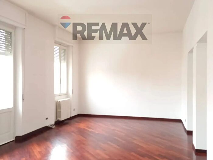 Appartamento trilocale in affitto in Via Crespi, Novara