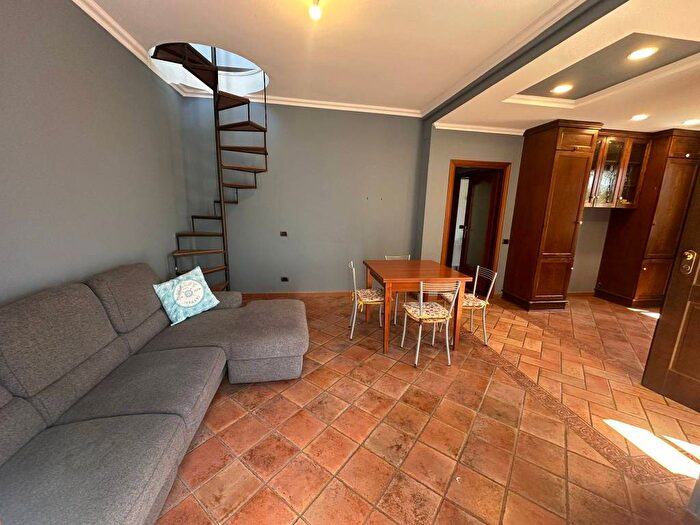 Appartamento trilocale in affitto in Via Bengasi, Sacro Cuore, Anzio