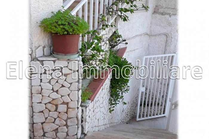 Casa con 10 locali in vendita in Alcamo