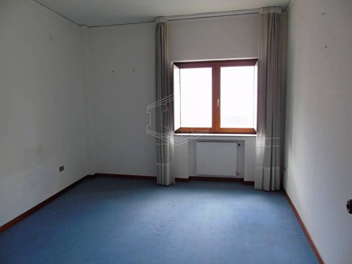 Appartamento quadrilocale in affitto in Corso Arnaldo Lucci, Zona Industriale Marina, Napoli