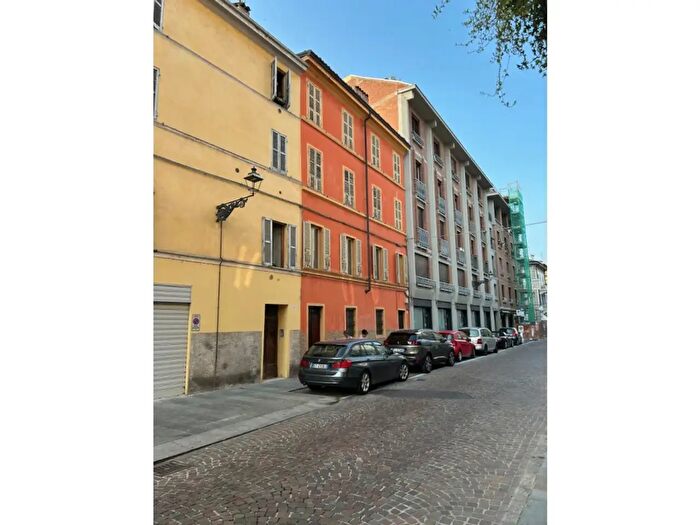 Appartamento quadrilocale in vendita in Borgo Regale, Parma